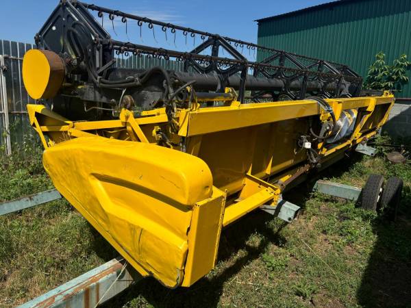 Комбайн New Holland CSX7080 (2008)