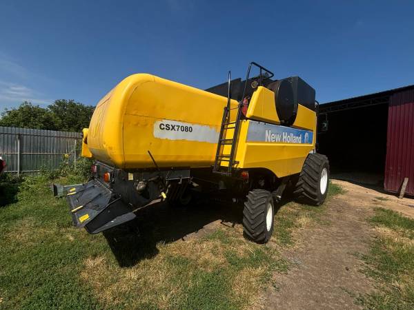Комбайн New Holland CSX7080 (2008)