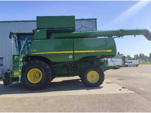 Комбайн John Deere S690 (2009)