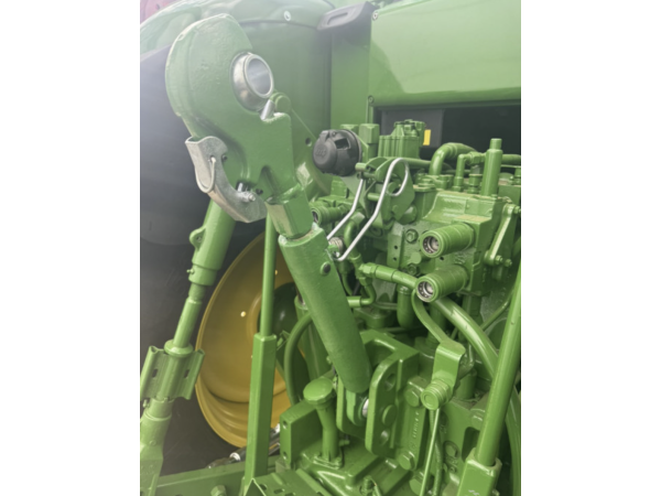 Трактор John Deere 6830 Premium (2008)