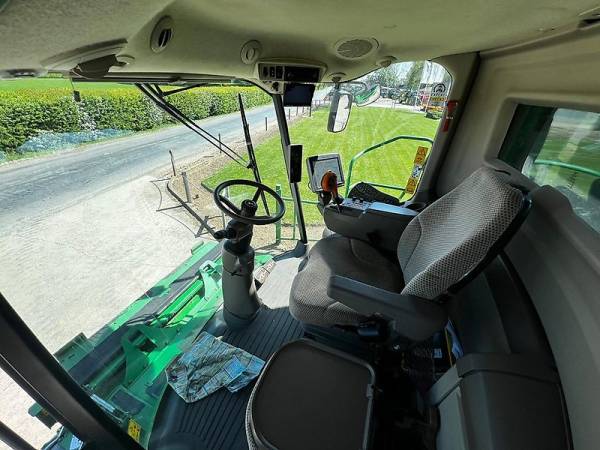 Комбайн John Deere T670i (2015)