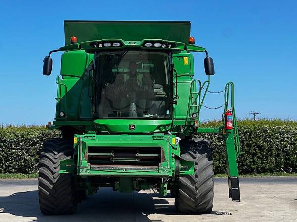 Комбайн John Deere T670i (2015)