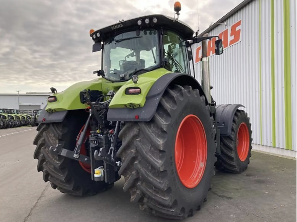 Трактор Claas Axion 920 (2014)