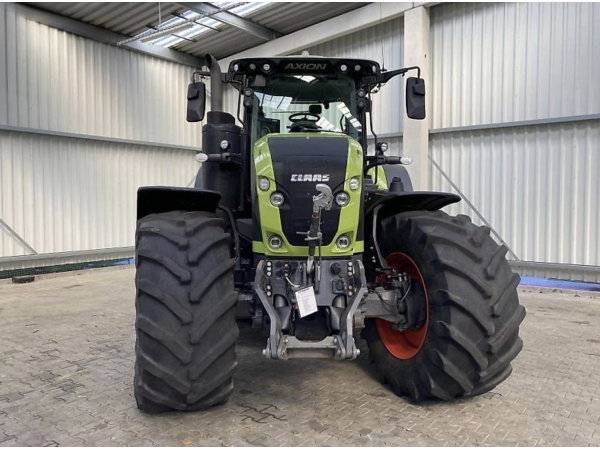 Трактор Claas Axion 920 (2020)