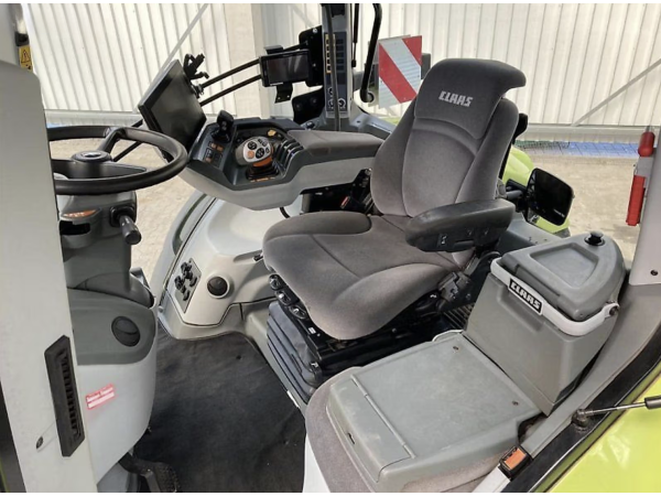 Трактор Claas Axion 920 (2020)