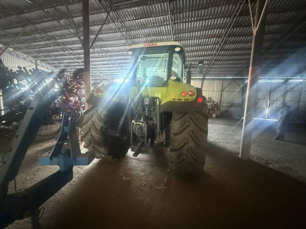 Трактор Claas Axion 850 (2017)