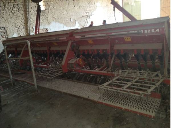 Сеялка Elvorti Astra SZ-5.4 (2011)
