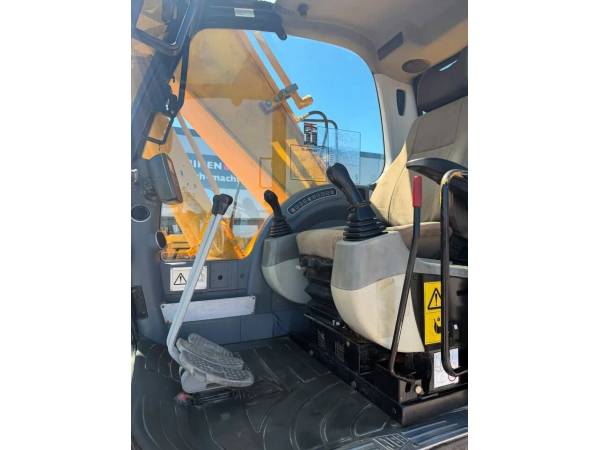 Экскаватор JCB JS 20 LC (2006)