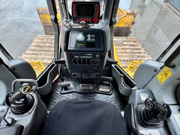 Бульдозер Komatsu D61PX-15 (2007)