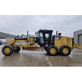 Грейдер Caterpillar 12M (2016)