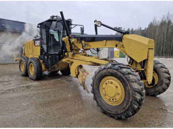 Грейдер Caterpillar 12M (2016)