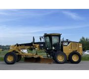 Грейдер Caterpillar 12M