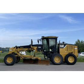 Грейдер Caterpillar 12M (2011)