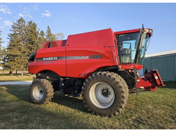 Комбайн Case IH Axial-Flow 5088 (2011)  