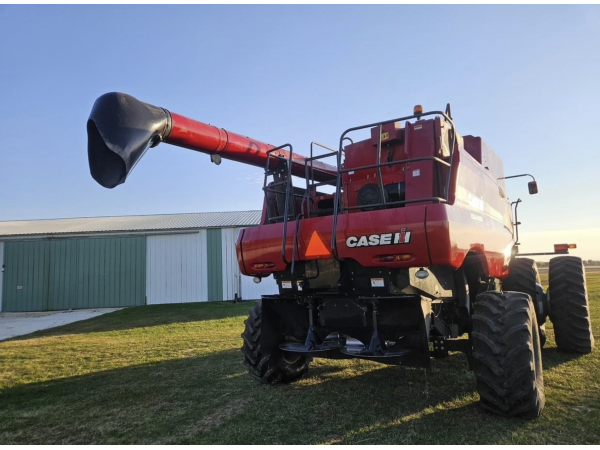 Комбайн Case IH Axial-Flow 5088 (2011)  