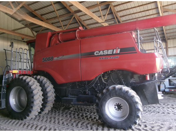 Комбайн Case IH Axial-Flow 5088 (2011)  