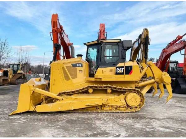 Бульдозер Caterpillar D7E (2010)