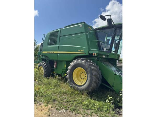 Комбайн John Deere T670i (2011)