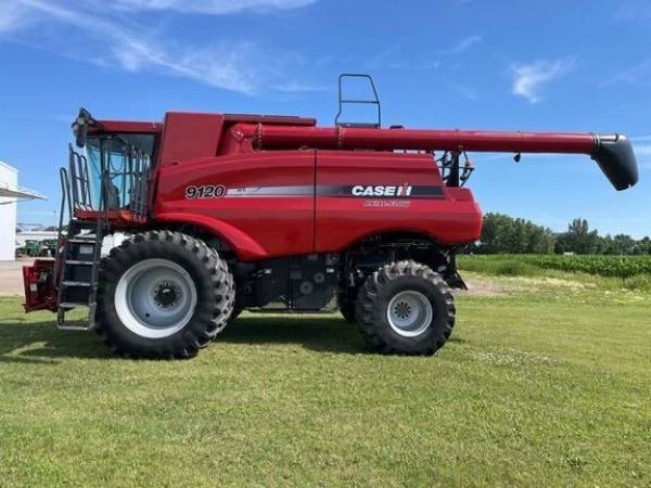 Комбайн Case IH Axial flow 9120 (2010)
