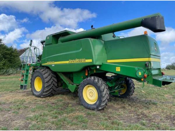 Комбайн John Deere 9560 WTS (2003)