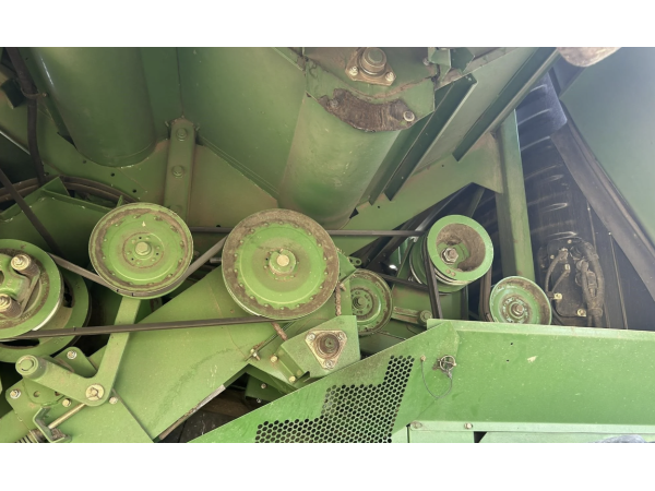Комбайн John Deere S670 (2012)