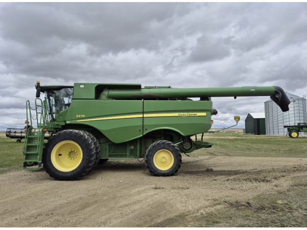 Комбайн John Deere S670 (2012)