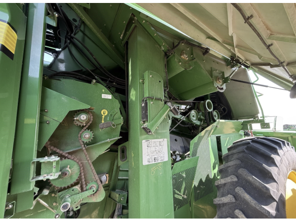 Комбайн John Deere S690 (2013)