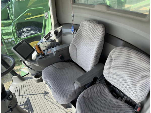 Комбайн John Deere S690 (2013)