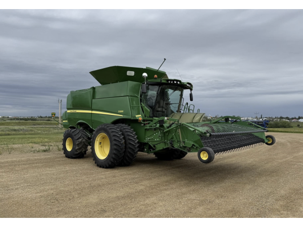 Комбайн John Deere S690 (2013)