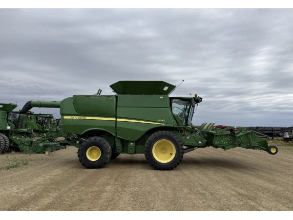 Комбайн John Deere S690 (2013)