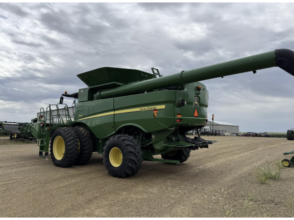 Комбайн John Deere S690 (2013)