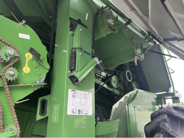 Комбайн John Deere S690 (2015)
