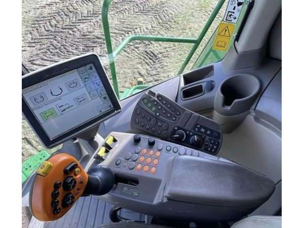 Комбайн John Deere S690 (2016)