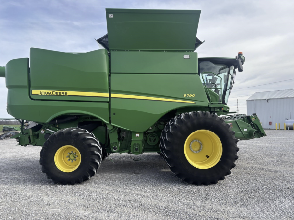 Комбайн John Deere S 790 (2020)