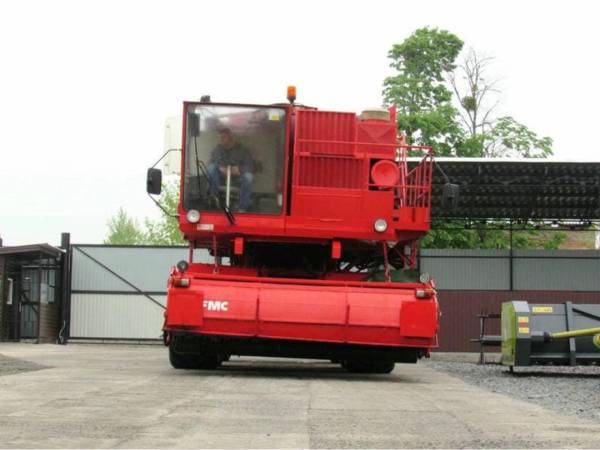 Горохоуборочный комбайн FMC 979 (1994)