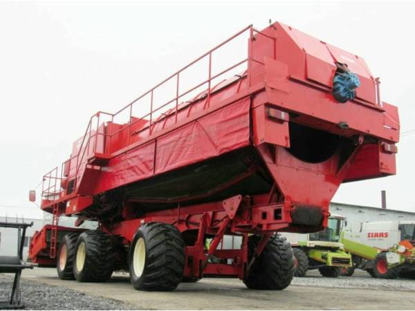 Горохоуборочный комбайн FMC 979 (1994)