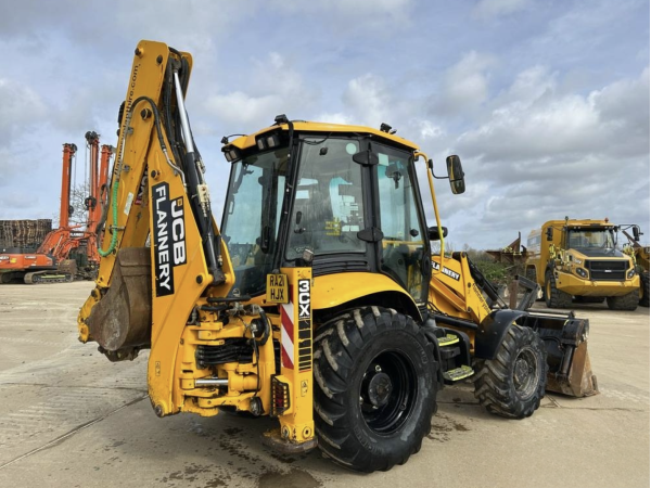Экскаватор JCB 3CX Sitemaster PRO (2021)