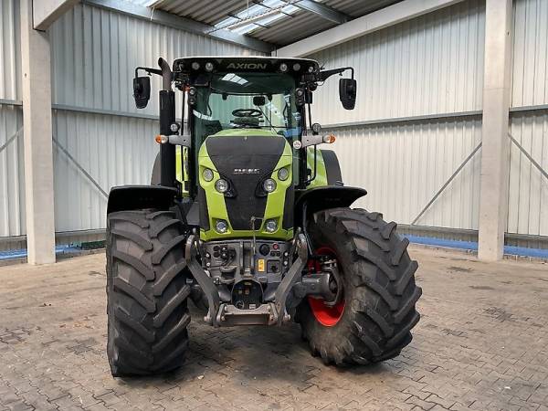 Трактор Claas Axion 810 (2017)