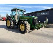 Трактор John Deere 8300