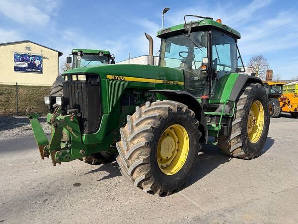 Трактор John Deere 8300 (1999)