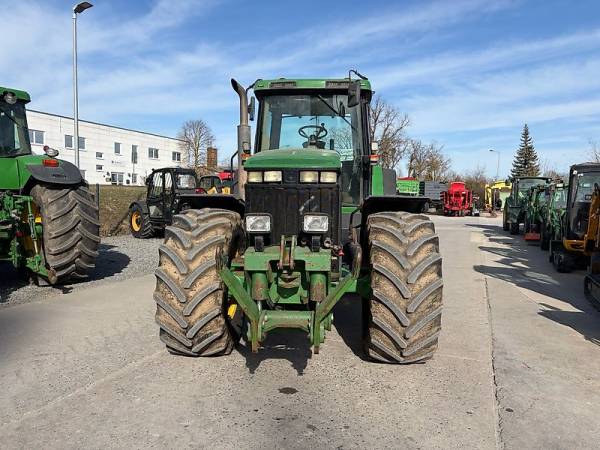 Трактор John Deere 8300 (1999)