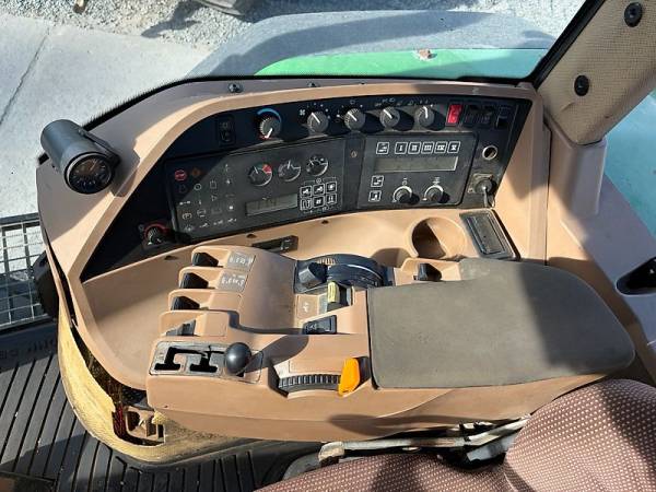 Трактор John Deere 8300 (1999)