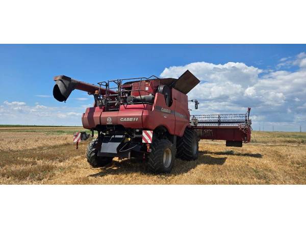 Комбайн Case IH 8120 (2010)