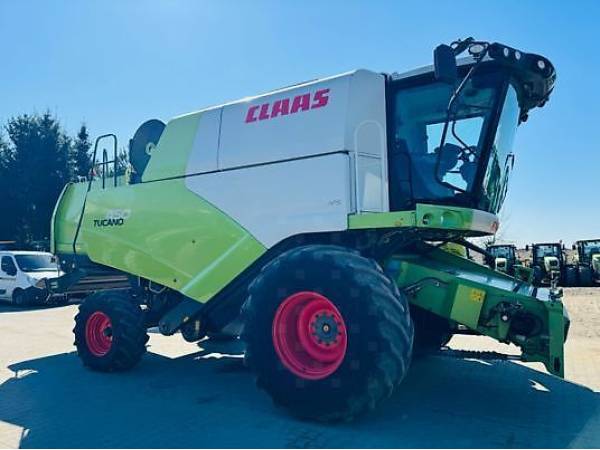 Комбайн Claas Tucano 450 (2016)