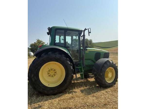 Трактор John Deere 6920S (2002)