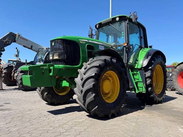 Трактор John Deere 6630 (2010)