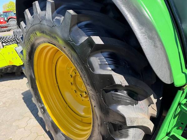 Трактор John Deere 6630 (2010)