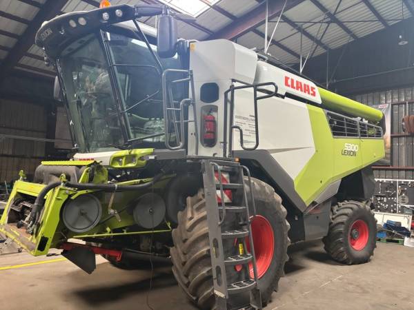 Комбайн Claas Lexion 5300 (2021)