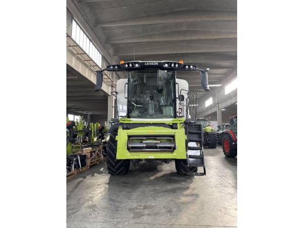 Комбайн Claas Lexion 5400 (2023)