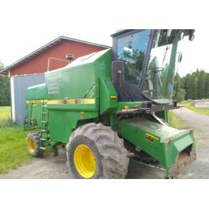 Комбайн John Deere 1155 (1991)